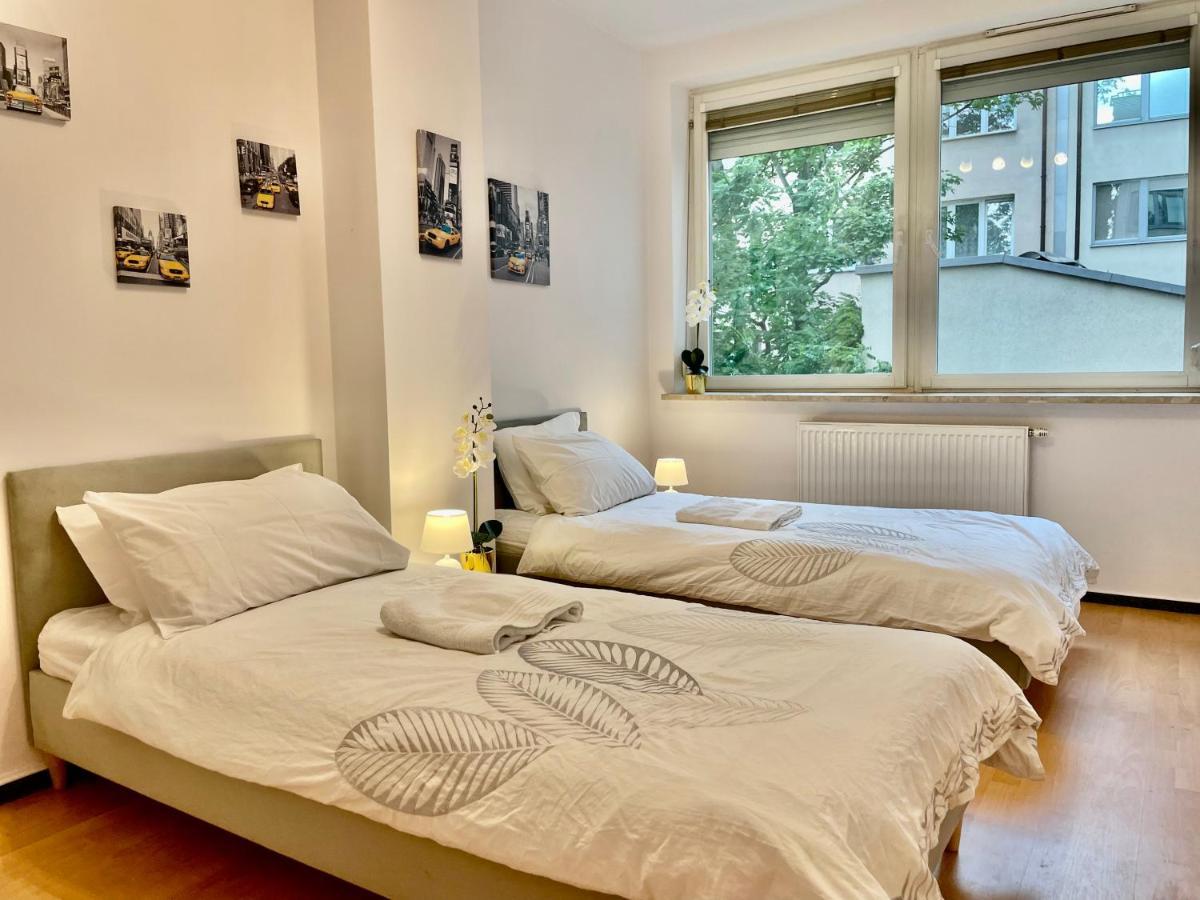 Warsaw Concierge Wola Ratusz Lägenhet Exteriör bild