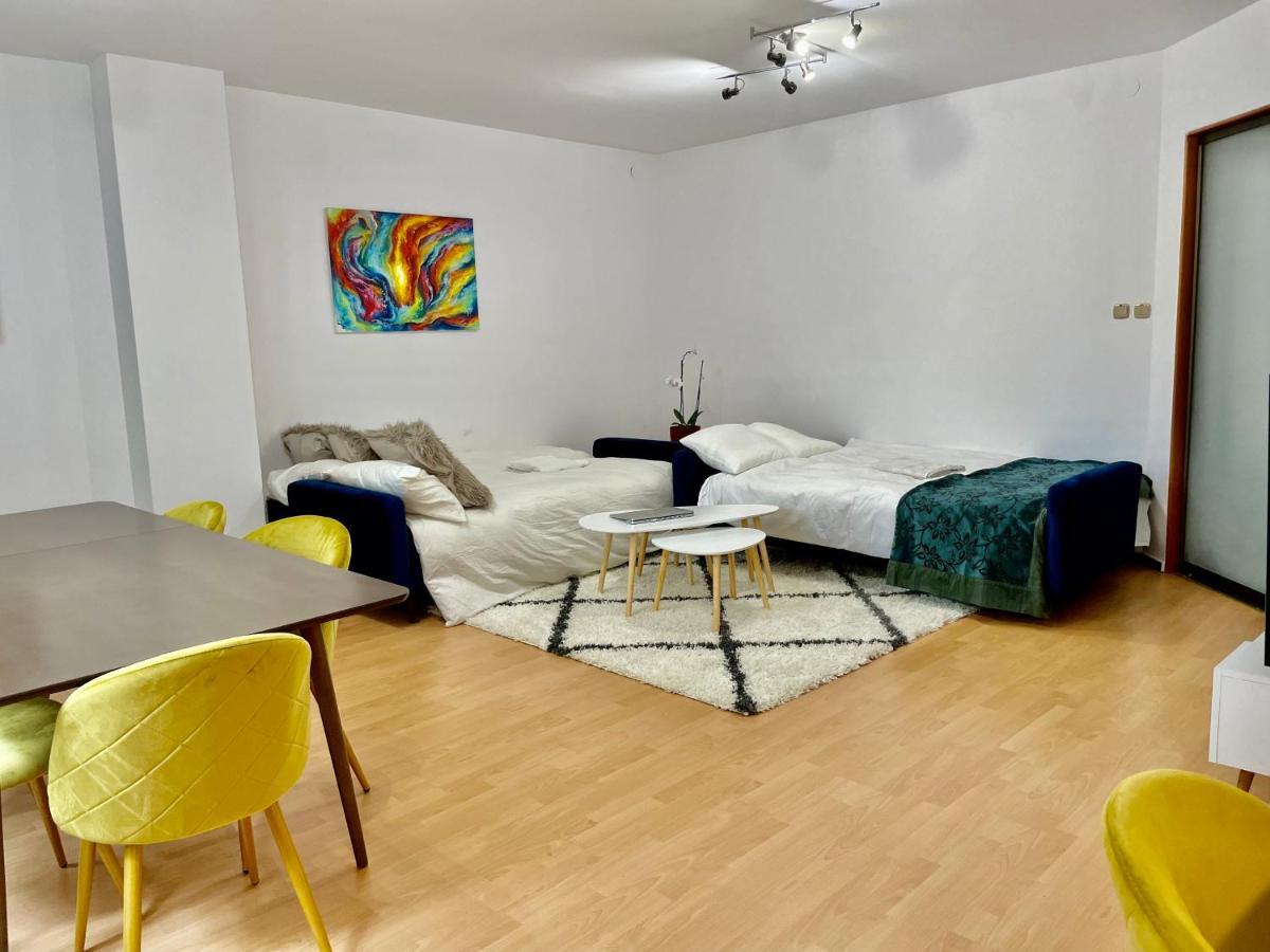 Warsaw Concierge Wola Ratusz Lägenhet Exteriör bild